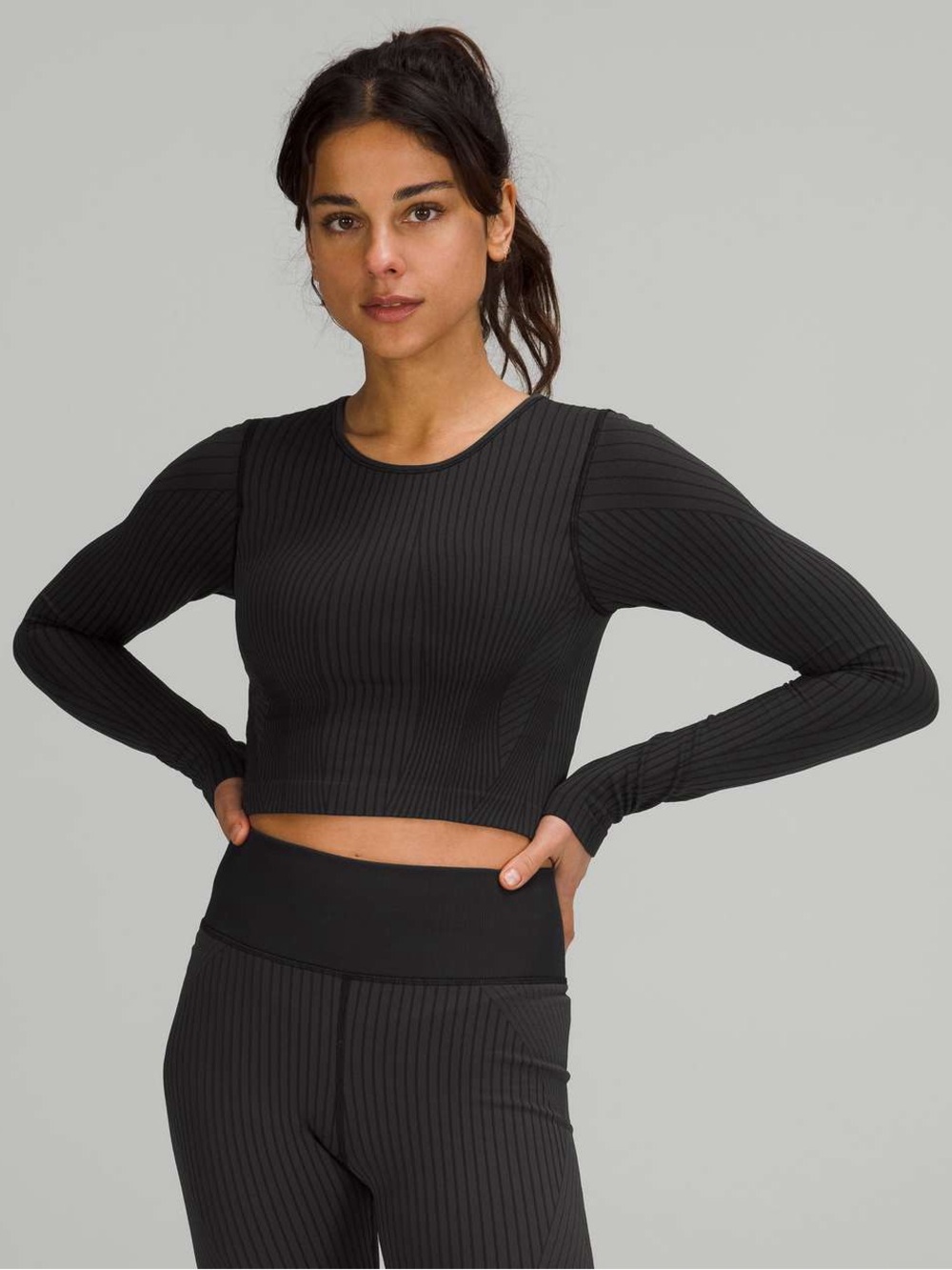 Lululemon Ebb to Street Long Sleeve Shirt Rib Map Black / Graphite Grey sz. 8